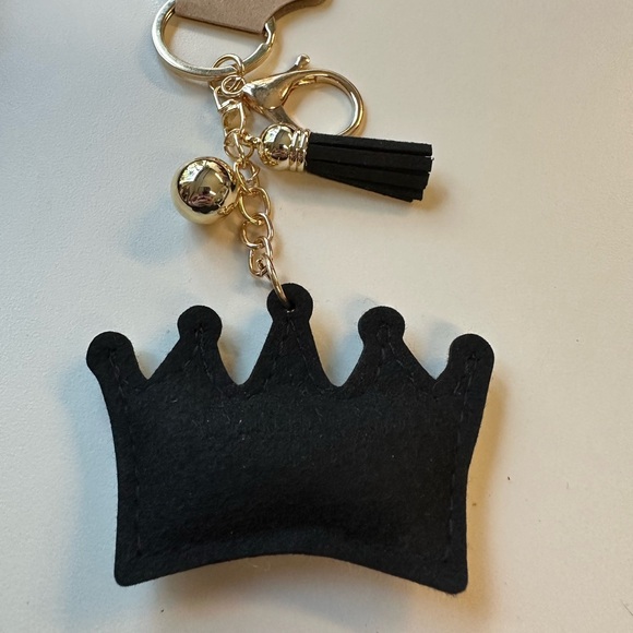 NWT bling Rhinestone Queen puffy keychain purse charm - Picture 4 of 4